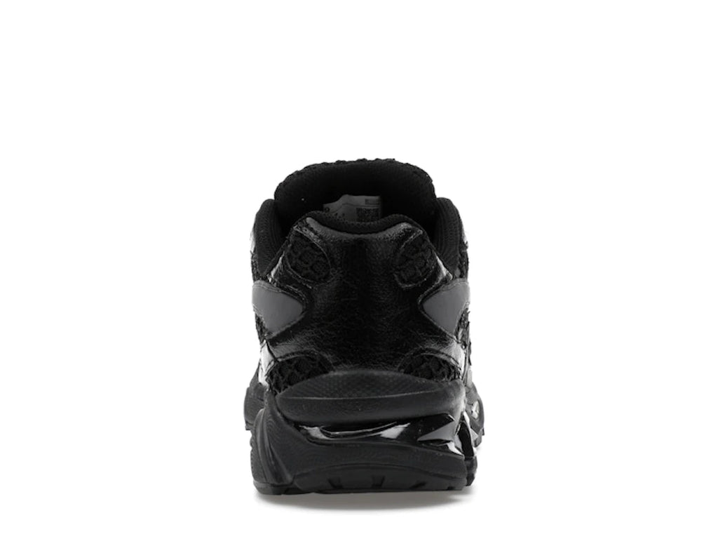 Bravest Studios Kross Kountry Runner Triple Black